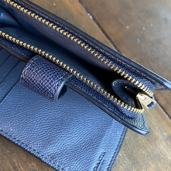 - Coach crossgrain corner zip medium zip wallet - Picture 4 of 7